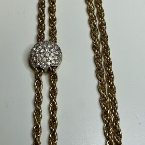 LARIAT Elegant Gold Chain Necklace with Crystal Pendant